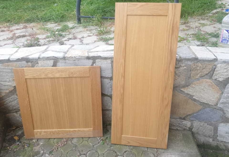 Prodajem 2000 m2 hrastovih vratanca za kuhinje, ormare itd