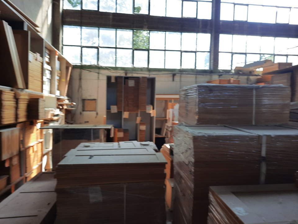 Prodajem 2000 m2 hrastovih vratanca za kuhinje, ormare itd