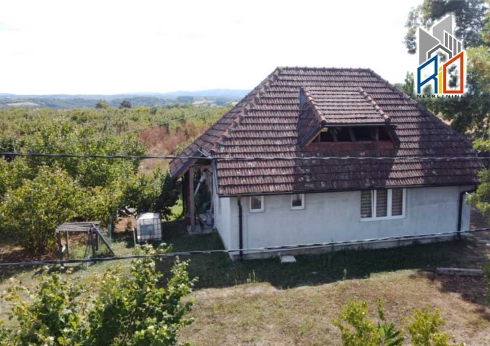 NA PRODAJU! Useljiva kuća u Djurdjevcu kod Mionice!