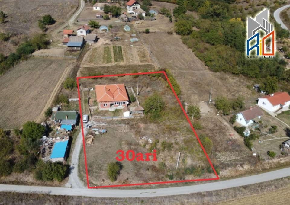 H I T N A  P R O D A J A !  Useljiva kuća u Pambukovici kod Uba