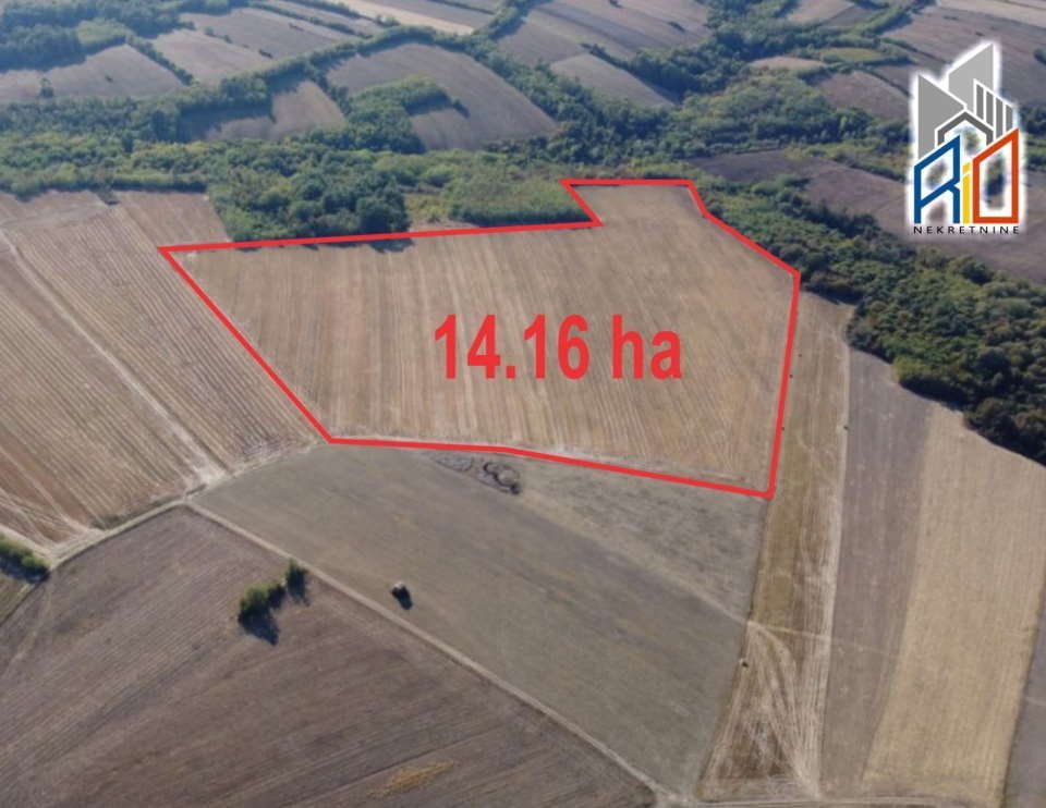 NA PRODAJU!  Poljoprivredno zemljište u Tularima kod Uba!