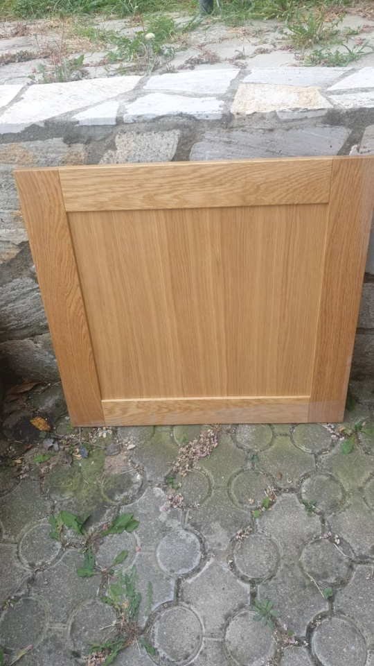 Prodajem 2000 m2 hrastovih vratanca za kuhinje, ormare itd