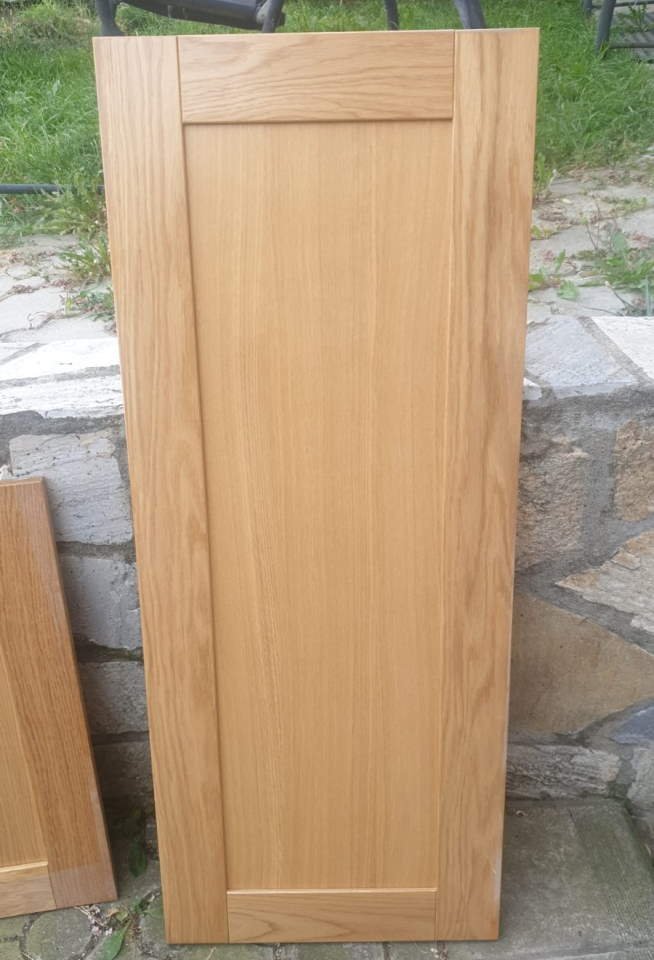Prodajem 2000 m2 hrastovih vratanca za kuhinje, ormare itd