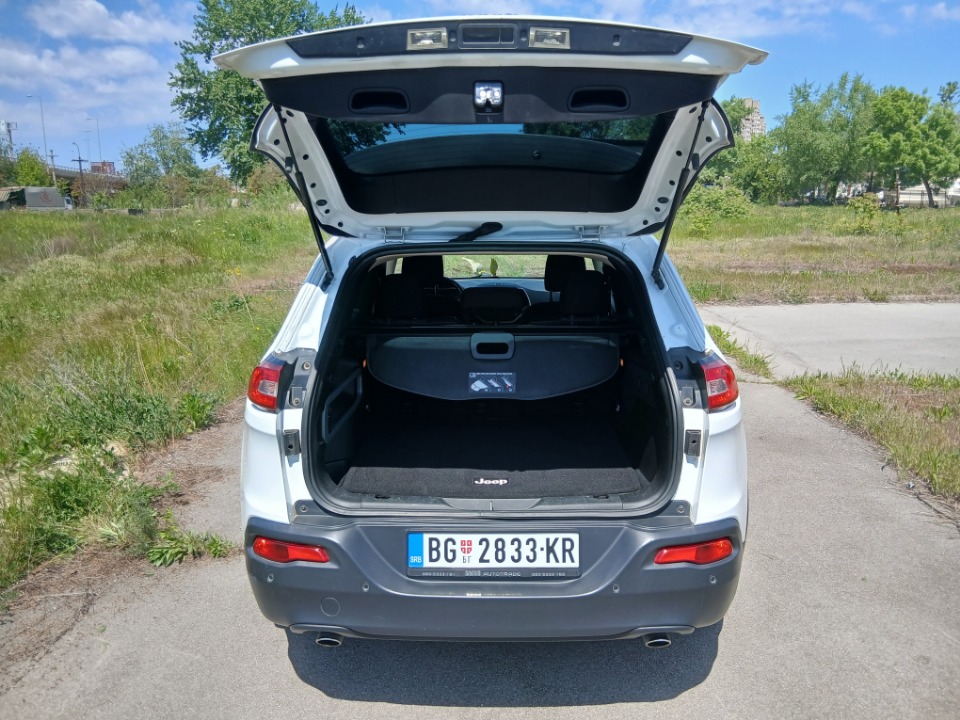 Jeep Cherokee 2.0 CRD