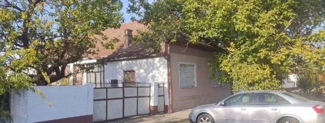 Na prodaju kuca 320m2 u selu Torak