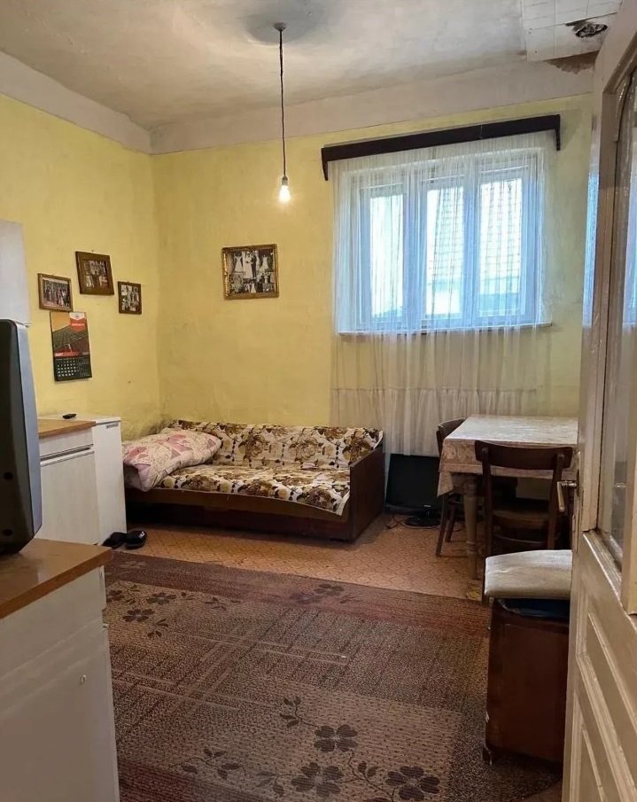Na prodaju kuca 320m2 u selu Torak