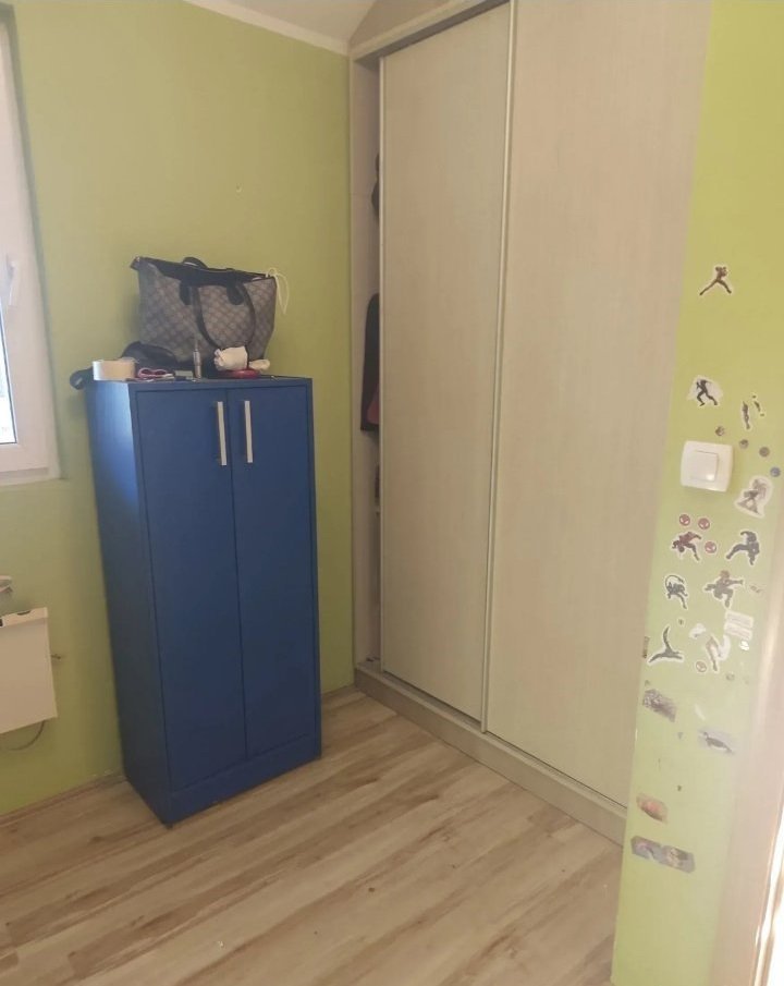Prodajem stan u Borči