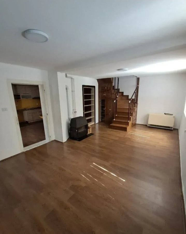 Prodajem dve stambene jedinice u centru Zaječara