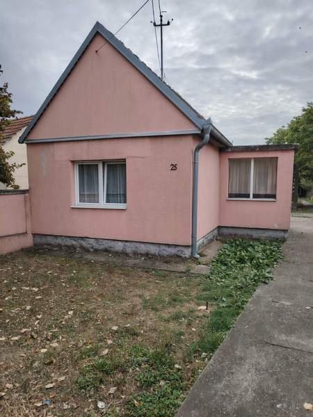 Kuća u Sremskoj Mitrovici, 70m2