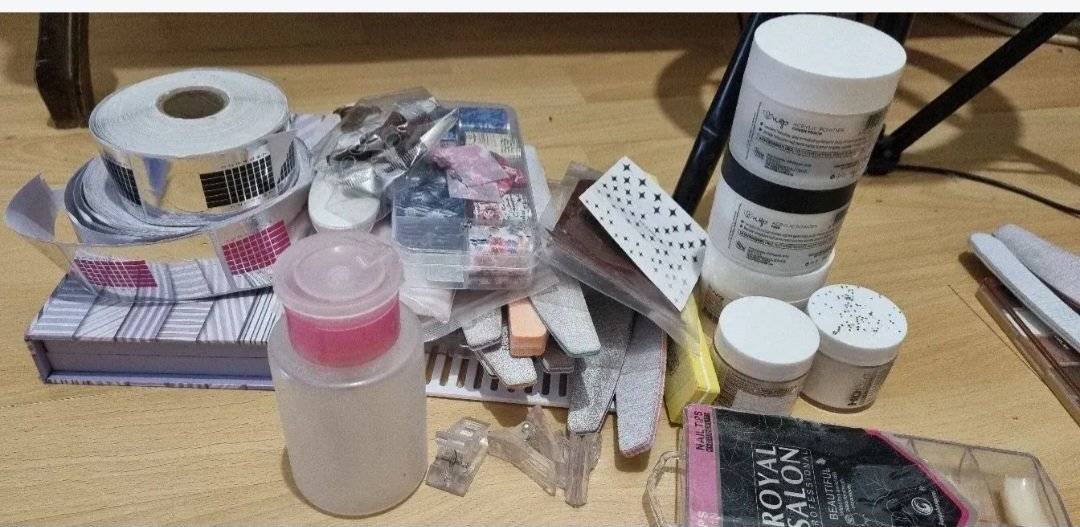 TOP PONUDA preko 70 gellakova i opreme!