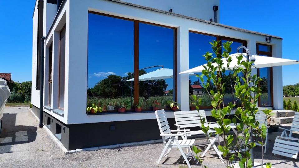 Kuća na prodaju 327m2 Sremska Mitrovica 327000€