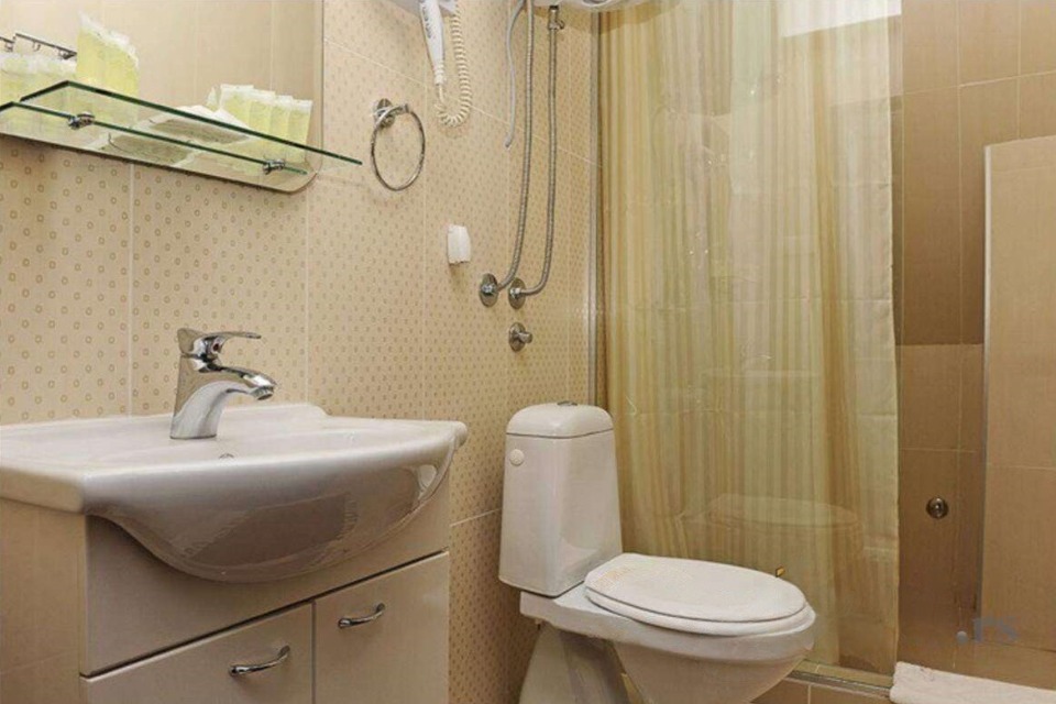 Na prodaju apartman u Kraljevim Cardacima