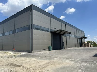 Izdajem hale – magacinski prostor u Ovči, Beograd
