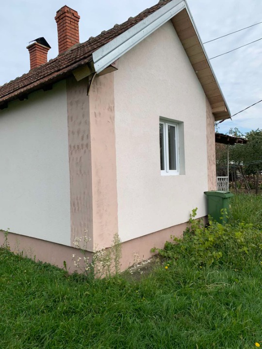 Prodajem kucu u Rudovcima-Lazarevac