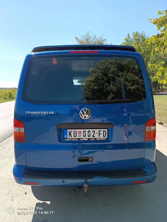  Volkswagen Transporter T5 2.5  2008.  