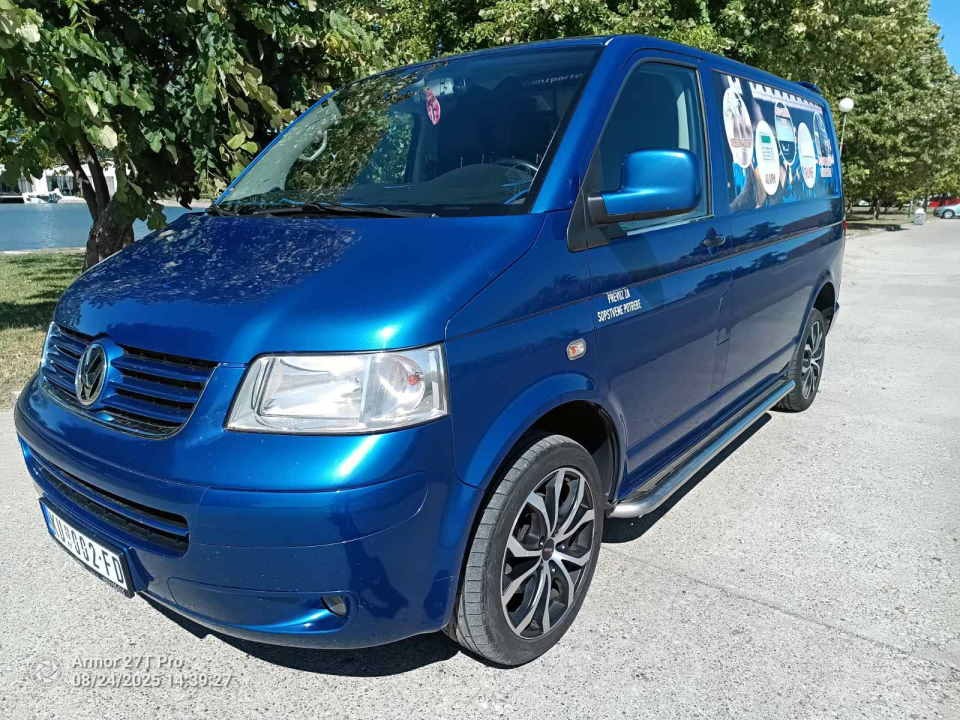  Volkswagen Transporter T5 2.5  2008.  