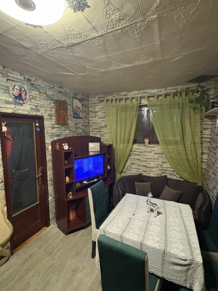 Izdajem kucu.Beograd