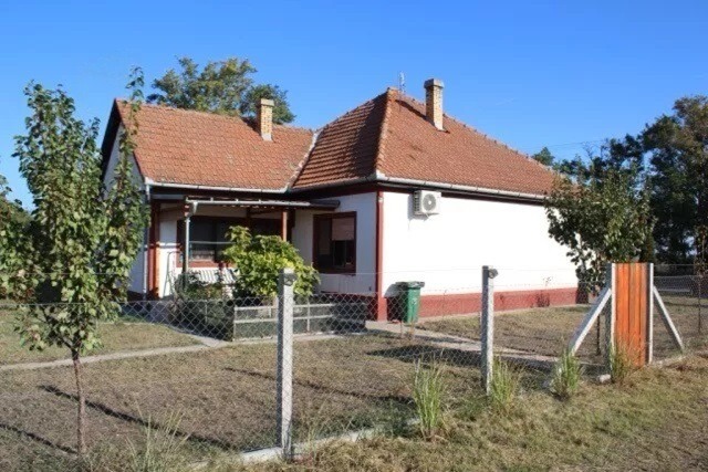 Kuca-seosko imanje Subotica -Bikovo