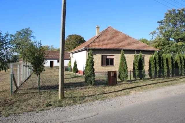 Kuca-seosko imanje Subotica -Bikovo