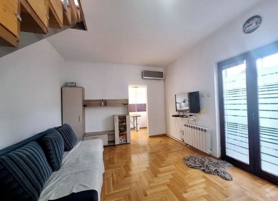 Kuca na prodaju Zvezdara-uciteljsko naselje