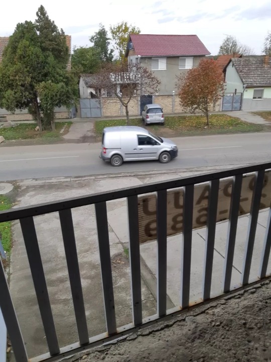 Prodajem proizvodno-stambeni prostor u Backoj Palanci
