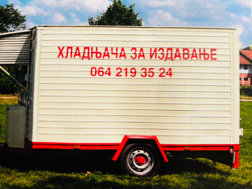 Prodajem sator i hladnjacu-Valjevo