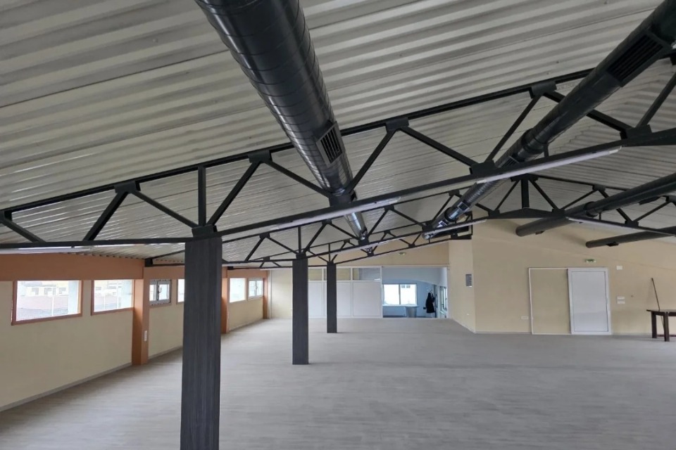 Komercijalni prostor za izdavanje 360m2 i 160m2-Novi Sad