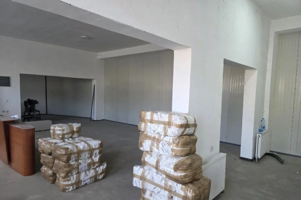 Komercijalni prostor za izdavanje 360m2 i 160m2-Novi Sad