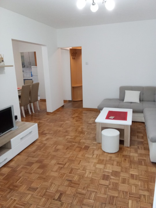 Selling 4.0 flat Vracar Belgrade Djeram Pijaca Trg terrace renovated furnished tenanted property