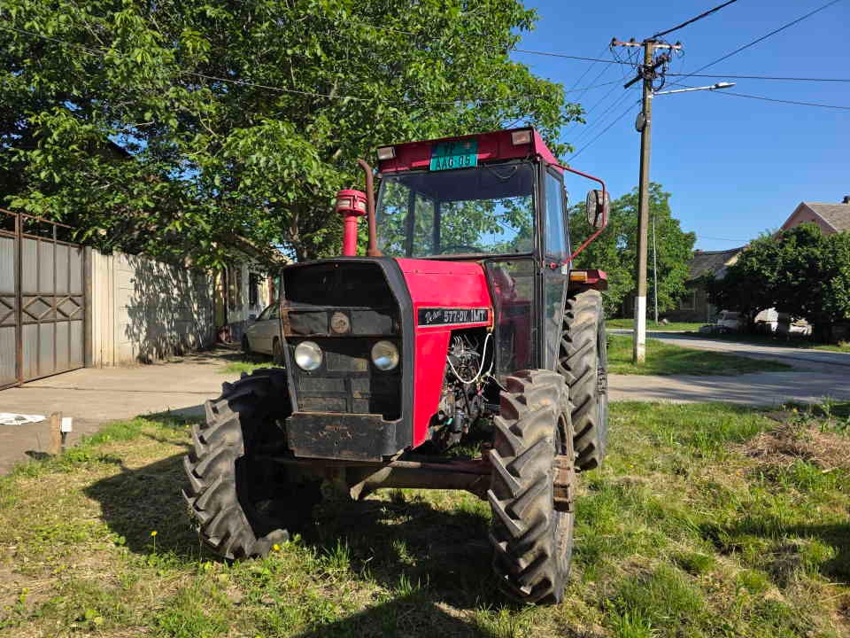 Traktor marke IMT  tip: 577 Dv God. 1995   