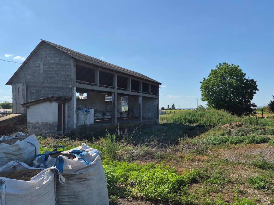 Na prodaju salaš – Rumski drum 69a, Sremska Mitrovica
