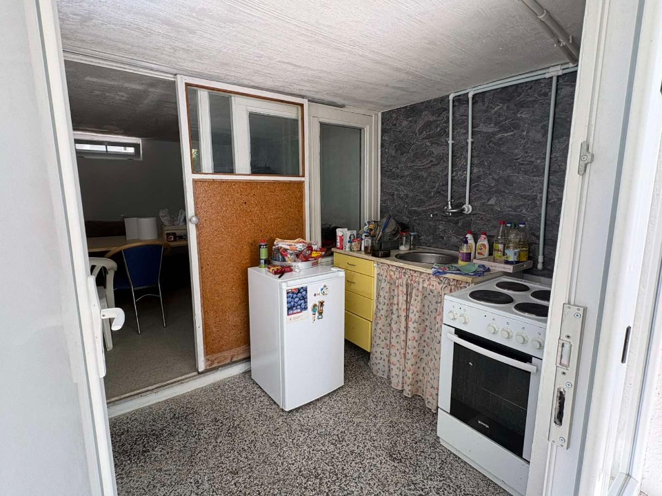 Vikend kuća 55m2,uknjižena,na 10ari placa