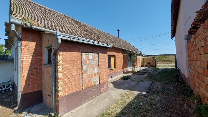 Prodajem kucu u Ivanovu-Pancevo